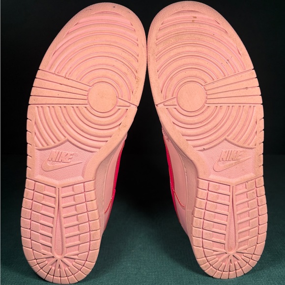 Nike Dunk Low Pink Leather Men’s Size 11 Hot Pink Swoosh DH9756-600 - Picture 7 of 8